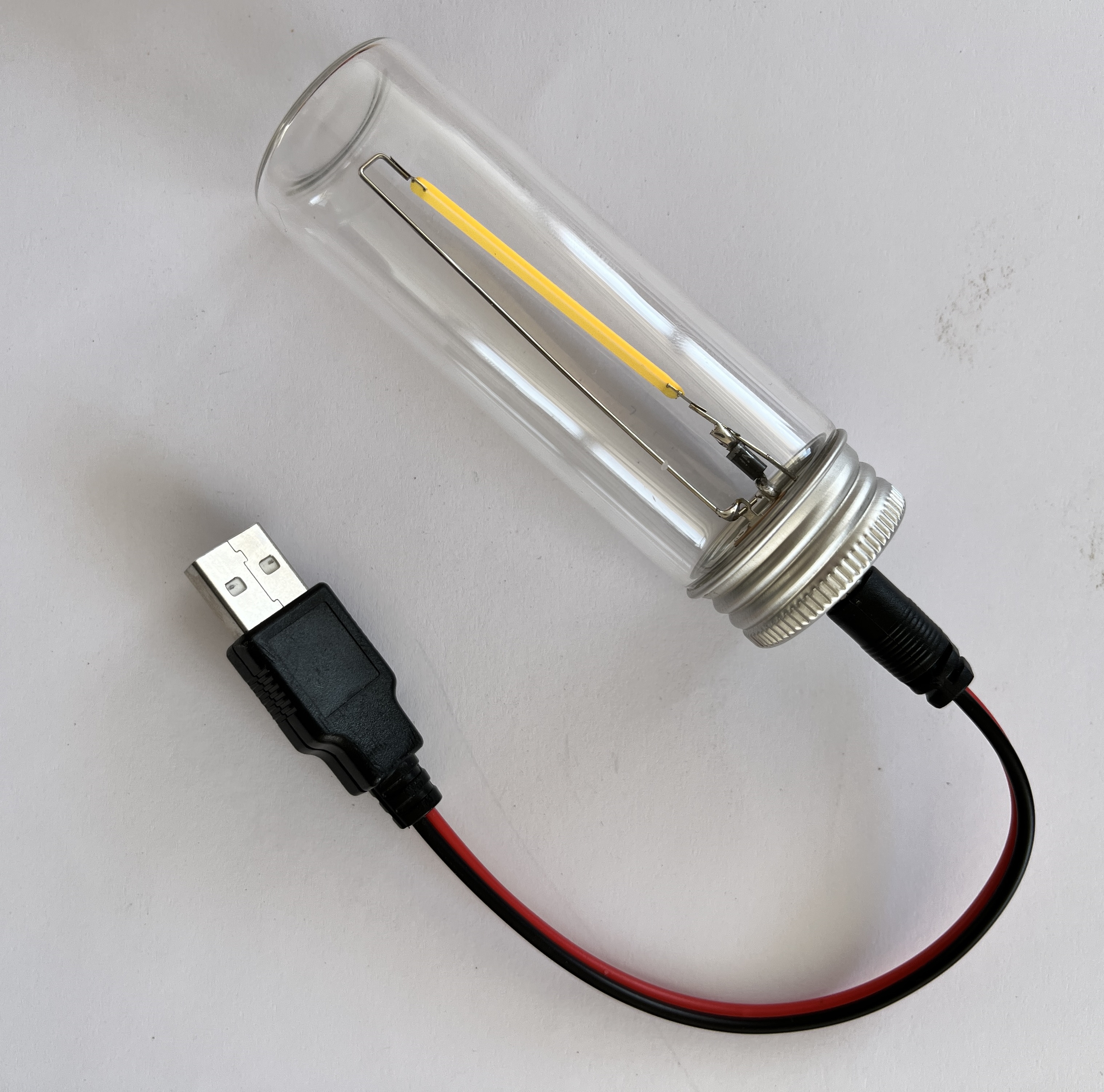 لامپ اضطراری LED پرتابل (اتصال مستقیم به پاوربانک)
